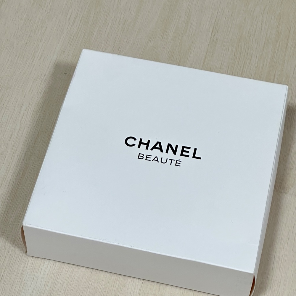 Chanel Baby Pink Cosmetic Makeup Pouch Bag VIP Gift - Picture 5 of 8